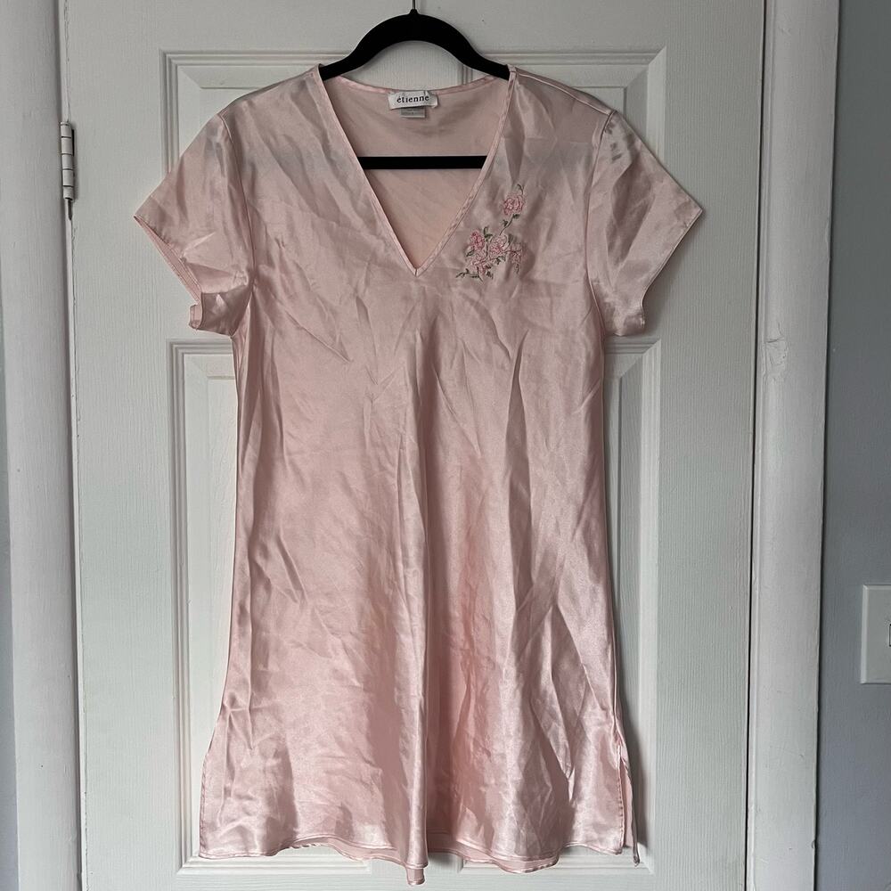Etienne Rose Embroidered Short Sleeve V-Neck Satin Chemise - Size L
